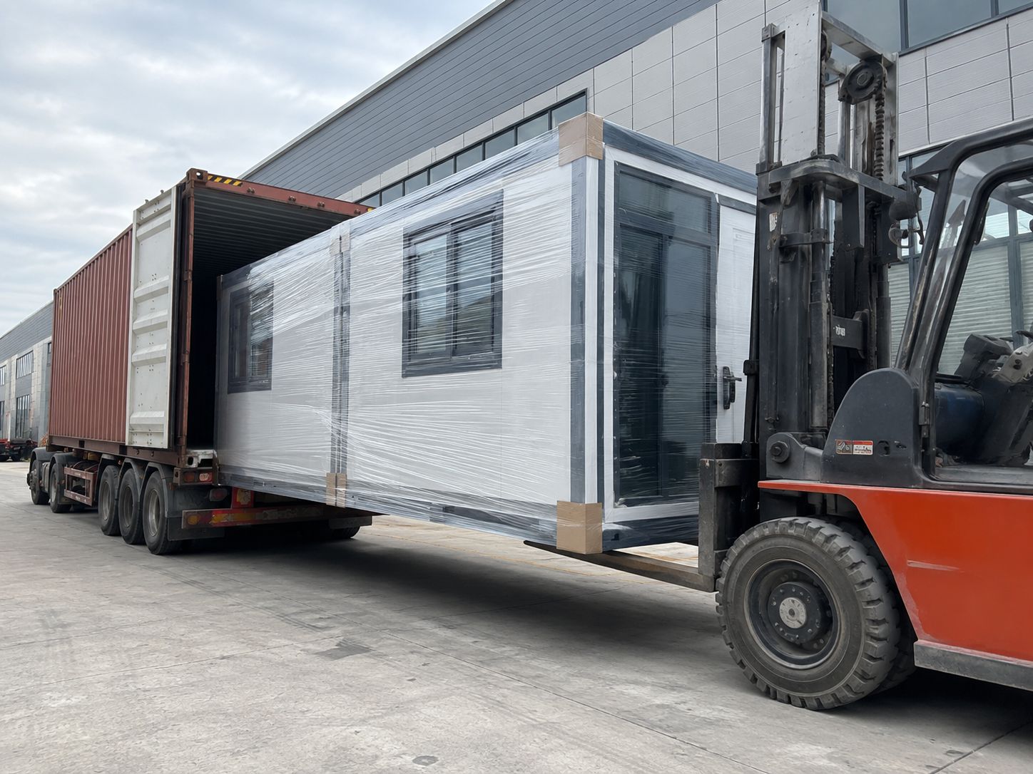 20ft luxury container home packing and loading support